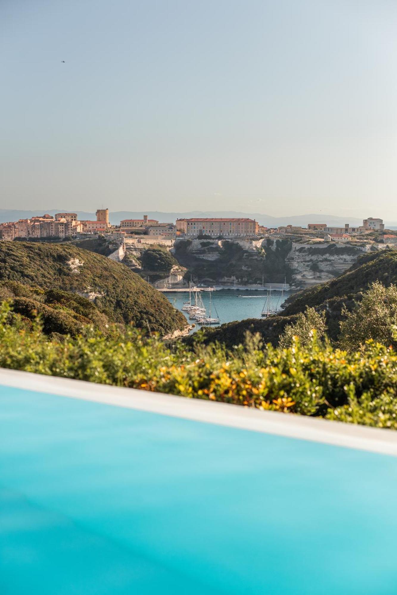 Hotel Cala Di Greco Bonifacio  Buitenkant foto